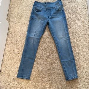 Light Wash Skinny signature waist denim